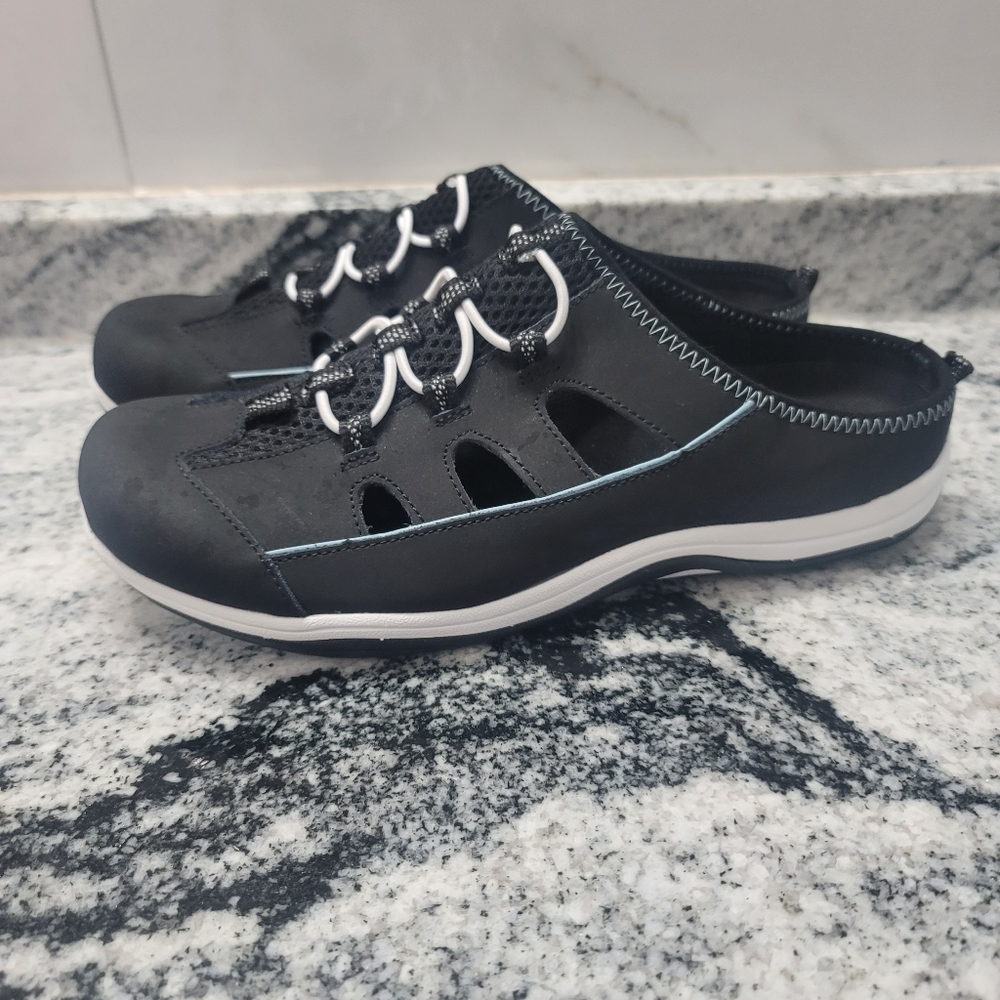 Easy Street  BarbaraEasy Street Women's Barbara Fashion Sneaker